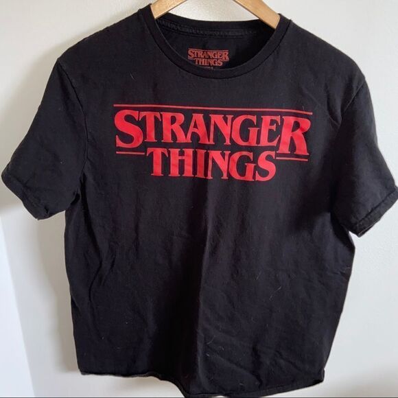 Strange things graphic T-shirt - Picture 2 of 7